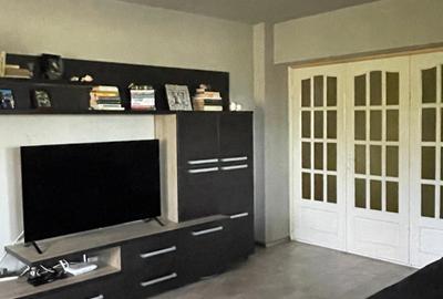 Apartament cu 4 camere transformat in 3 camere , centrala,vedere trilaterala - 3