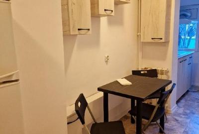 Garsonieră decomandată în Bucureștii Noi