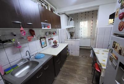 Apartament 3 camere, în Țiglina 3 - 5