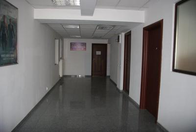 Cladirea de Birouri de Vanzare S+P+4 1000mp *Domenii* - 9