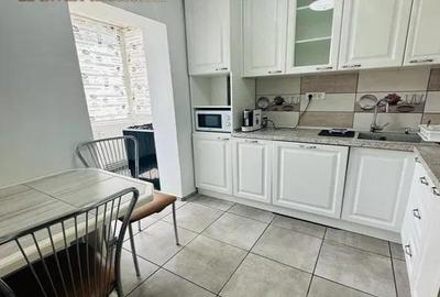 Apartament cu 3 camere decomandat, mobilat în Dorobanților
