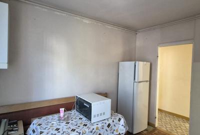 De vanzare ap.3 camere , cart. Tudor- str. Cutezantei - 11