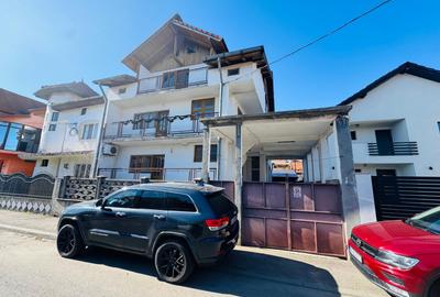 Vilă impunătoare, construcție solidă D+P+E+M, 430 mp – pretabilă pensiune - 1