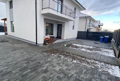 Casă individuală cu 4 camere în Central