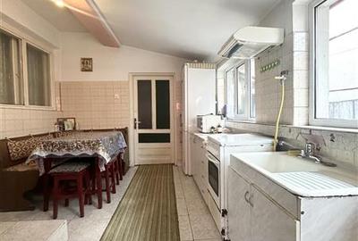 Casa din Caramida S+P+1E, 10 camere, Faleza Nord - 3