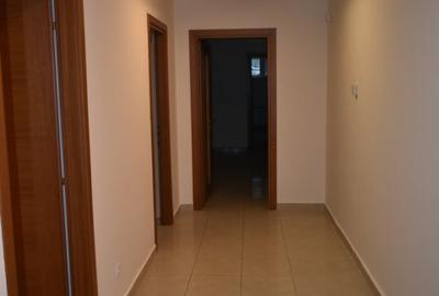 Apartament 5 camere pretabil birouri/locuit - 3