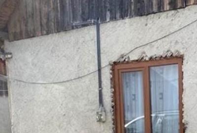 Casă individuală cu 2 camere în Vama