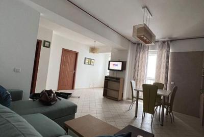 Apartament cu 2 camere semidecomandat, mobilat în Decebal