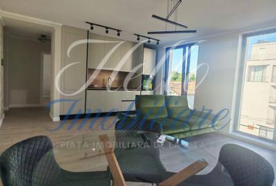 Apartament cu 3 camere semidecomandat în Gruia