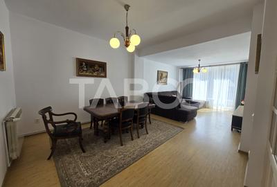 Apartament cu 4 camere decomandat, mobilat în Mihai Viteazul