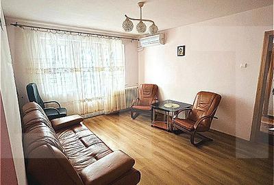 Apartament cu 3 camere semidecomandat, mobilat în Nord-Vest