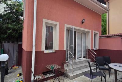Piata Muncii/Vatra Luminoasa/Casa 6 Camere de Inchiriat/ - 22