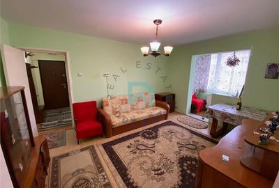 Apartament cu 2 camere semidecomandat în Griviței