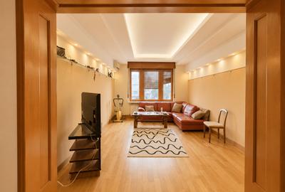 Apartament 3 camere spațios, etaj 1, la câteva minute de Piața Universității - 1