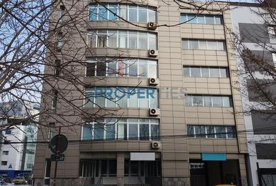 Birou, de 217 mp, în P-ța Victoriei
