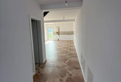 Casa tip duplex- de vanzare la cheie - 8