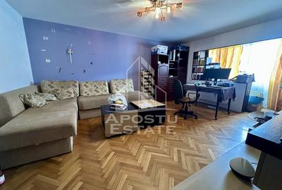 Apartament cu 4 camere decomandat, mobilat în Steaua