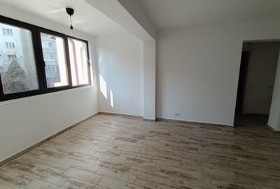 Apartament cu 2 camere semidecomandat în 1 Mai