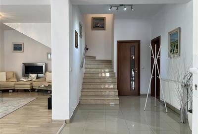Vila individuala P+1+M | 362 mp construiti | 404 mp teren | Aviatiei - 24