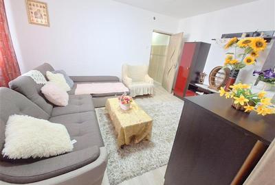 Apartament 3 camere nedecomandat, zona Narcisa - 2