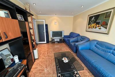 Apartament 2 camere, 54mp, etaj 4 cu acoperis - Central - - 5