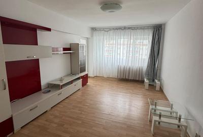 Apartament cu 4 camere decomandat în Moșilor