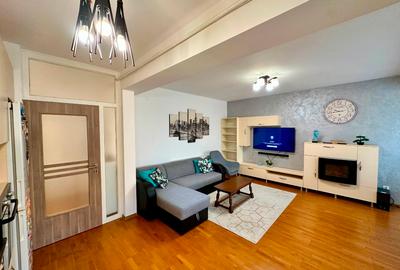 3 camere, boxă, loc de parcare - 1