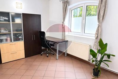 Casă individuală cu 6 camere în Cotroceni