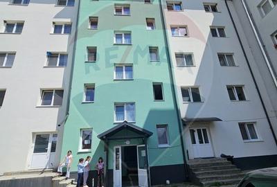 Apartament cu 2 camere semidecomandat, mobilat în Central