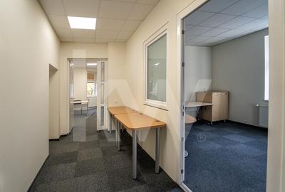 Spațiu birouri, ideal clinică medicală, sediu firmă, parcări, zonă centrală - 8