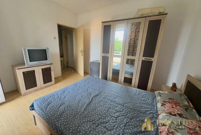 Apartament cu 3 camere de vanzare pe str.Selimbarului-Oradea - 7