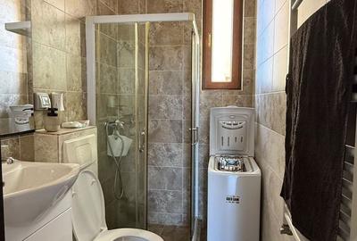 Eminescu Toamnei bloc nou - 4