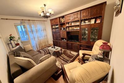 Apartament 4 camere 75 mp cu  balcon si pivnita pe b-dul Mihai Viteazu - 1