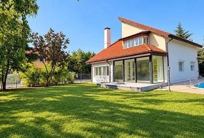 Casă individuală cu 6 camere în Pipera