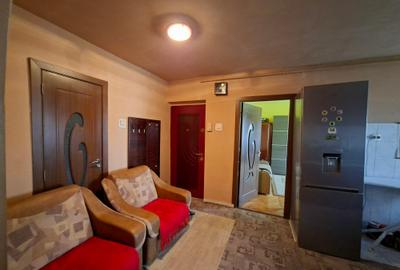 De vanzare 3 camere decomandat - 12