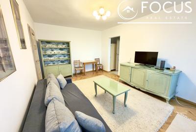 Apartament cu 2 camere semidecomandat, mobilat în P-ța Victoriei