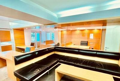 Spatiu Birouri de lux 5 camere zona Unirii 2 bai 4x balcoane - 2