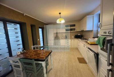 Casa/Vila deosebita 11 camere mobilata-utilata LUX -zona Hoghiz/Brasov - 26