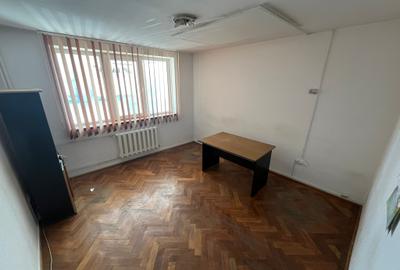 Centru apartament cu 4 camere si garaj proprietate - 5
