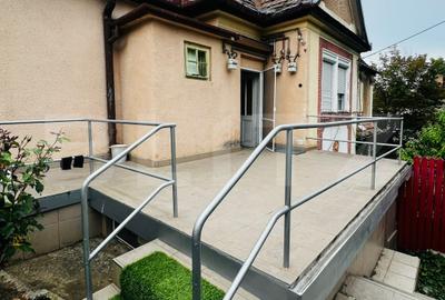 Apartament cu 2 camere decomandat în Ultracentral