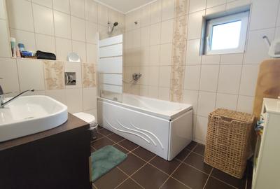Apartament cu 3 camere semidecomandat de inchiriat in Sibiu zona Lazaret - 16