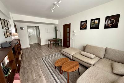 Apartament cu 2 camere semidecomandat în P-ța Unirii