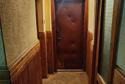 Apartament 2 camere , zona b- dul Independentei , et 1 din 4 , decomandat , 55 m - 14
