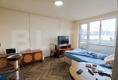Apartament cu 4 camere semidecomandat, mobilat în Năsăud