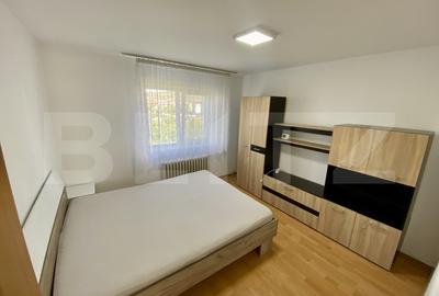 Apartament cu 2 camere decomandat, mobilat în Central