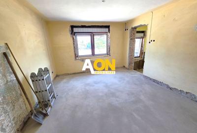 Casă semifinisată, 4 camere, 350 mp teren, la asfalt, zona Centru - 11