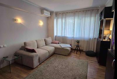 Apartament cu 2 camere semidecomandat, mobilat în Cișmigiu