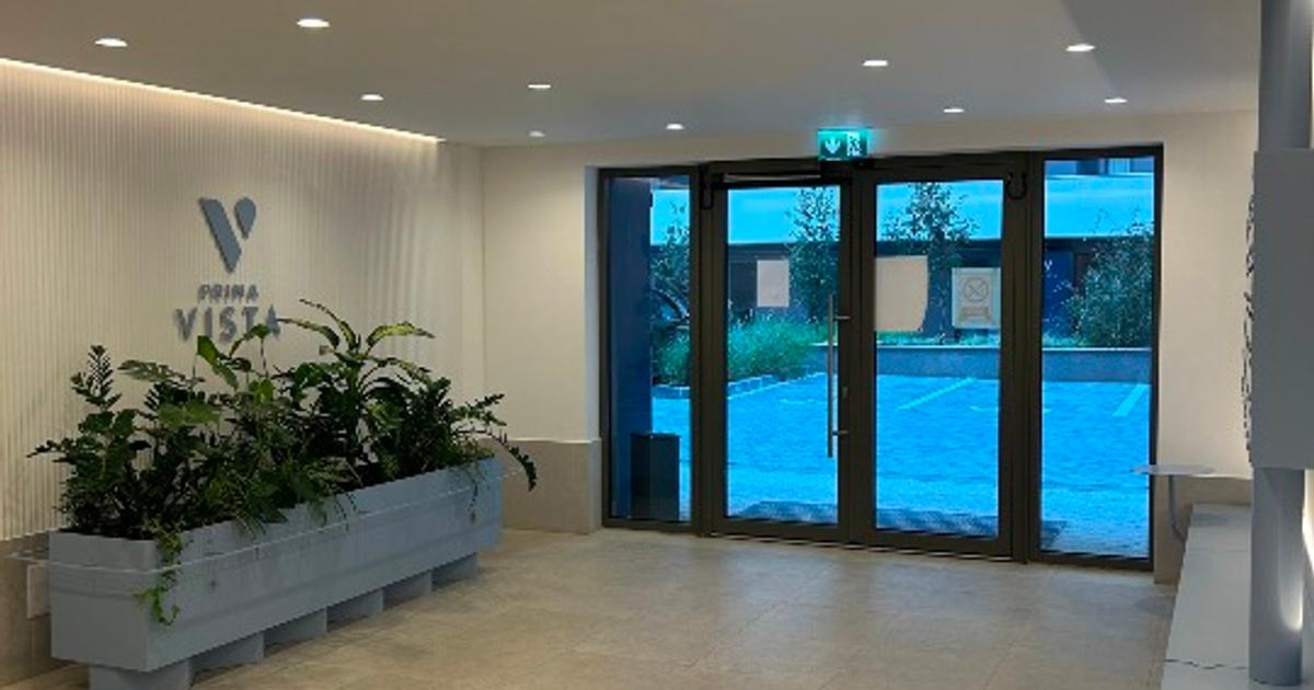 First time rent 59 mp one bedroom apartment large terrace underground