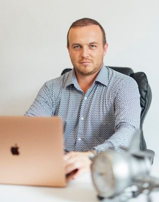 STAR GALAXY IMOBILIARE