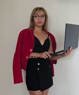 Victoria.C Real Estate